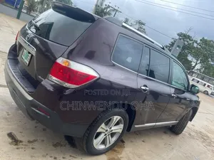 Toyota Highlander 2013 Red