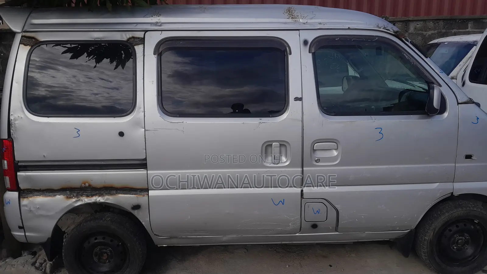 Suzuki Every 2000 Silver
