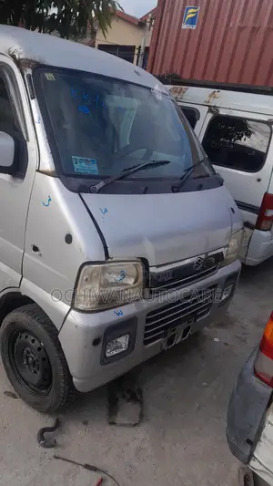 Suzuki Every 2000 Silver