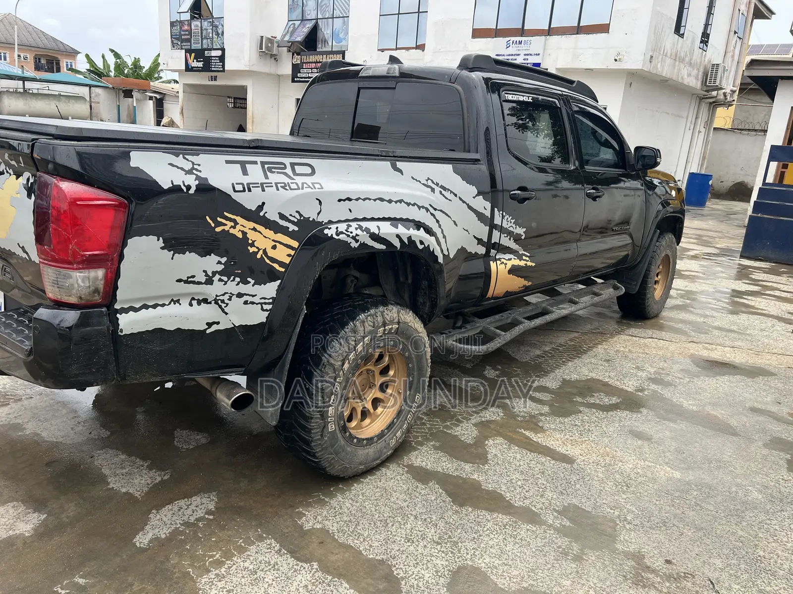 Toyota Tacoma 2017 Black
