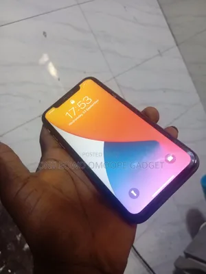 Apple iPhone 11 64 GB Black