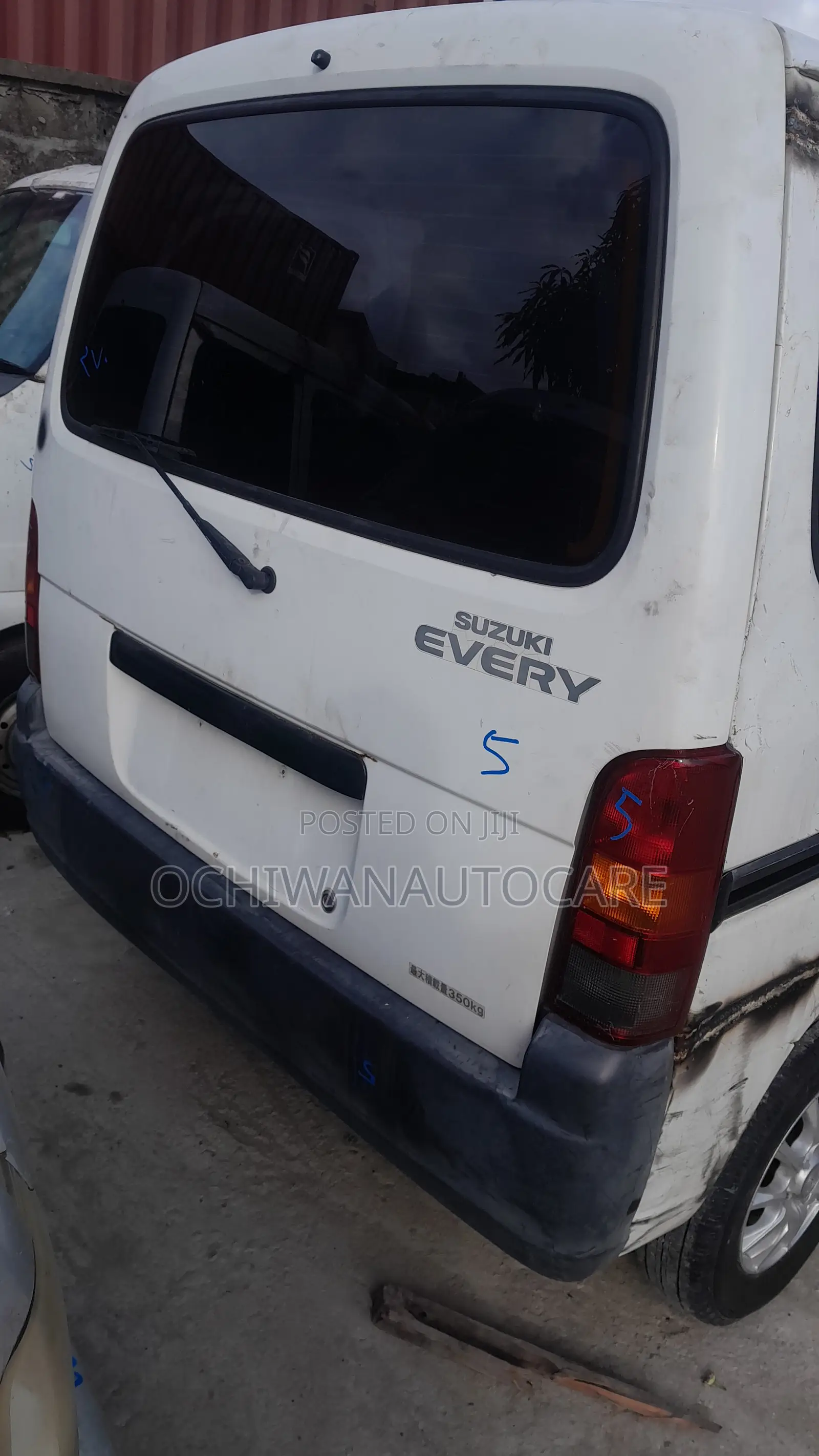 Suzuki Every 2000 Silver