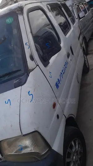 Suzuki Every 2000 Silver