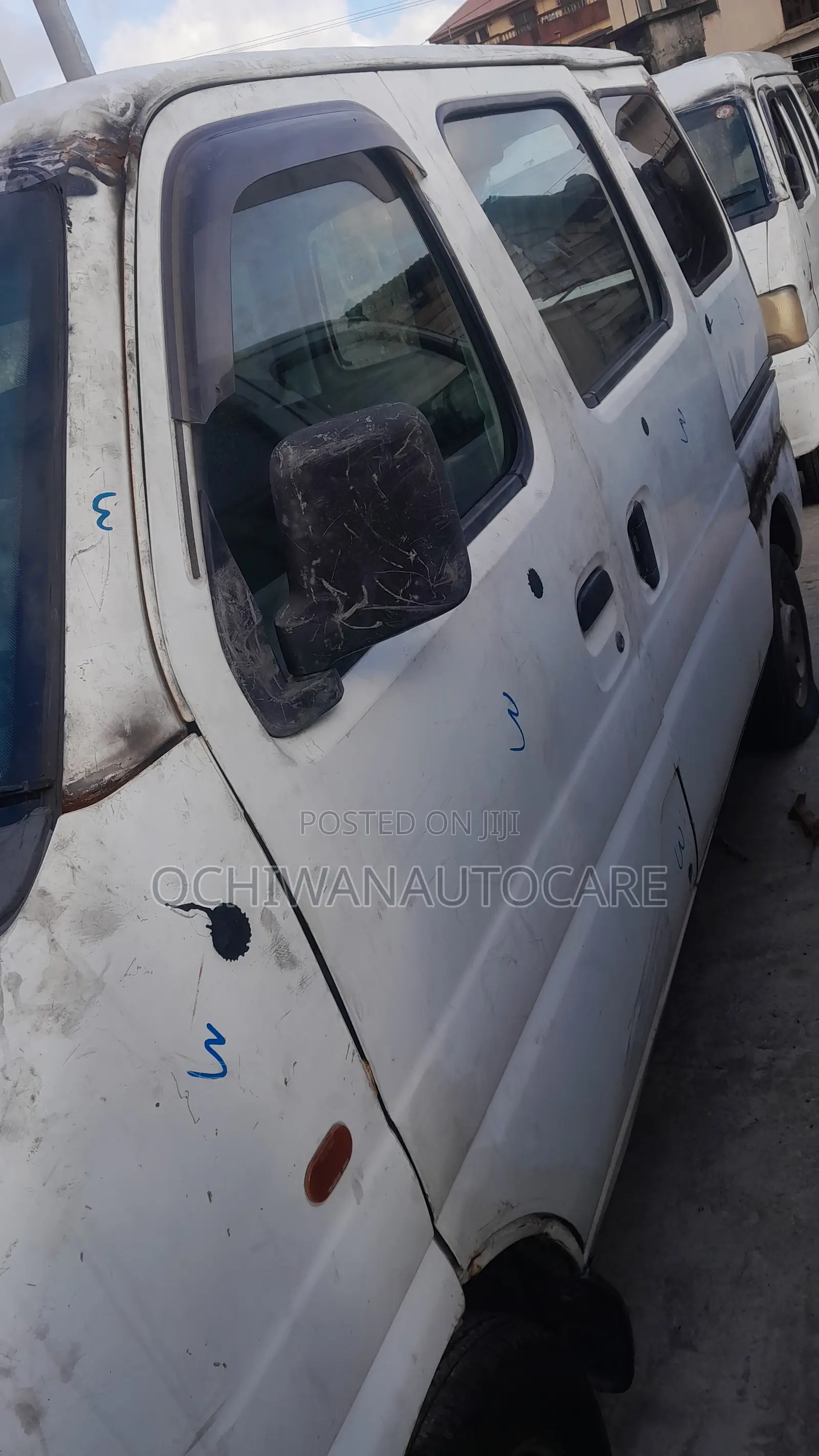 Suzuki Every 2000 White