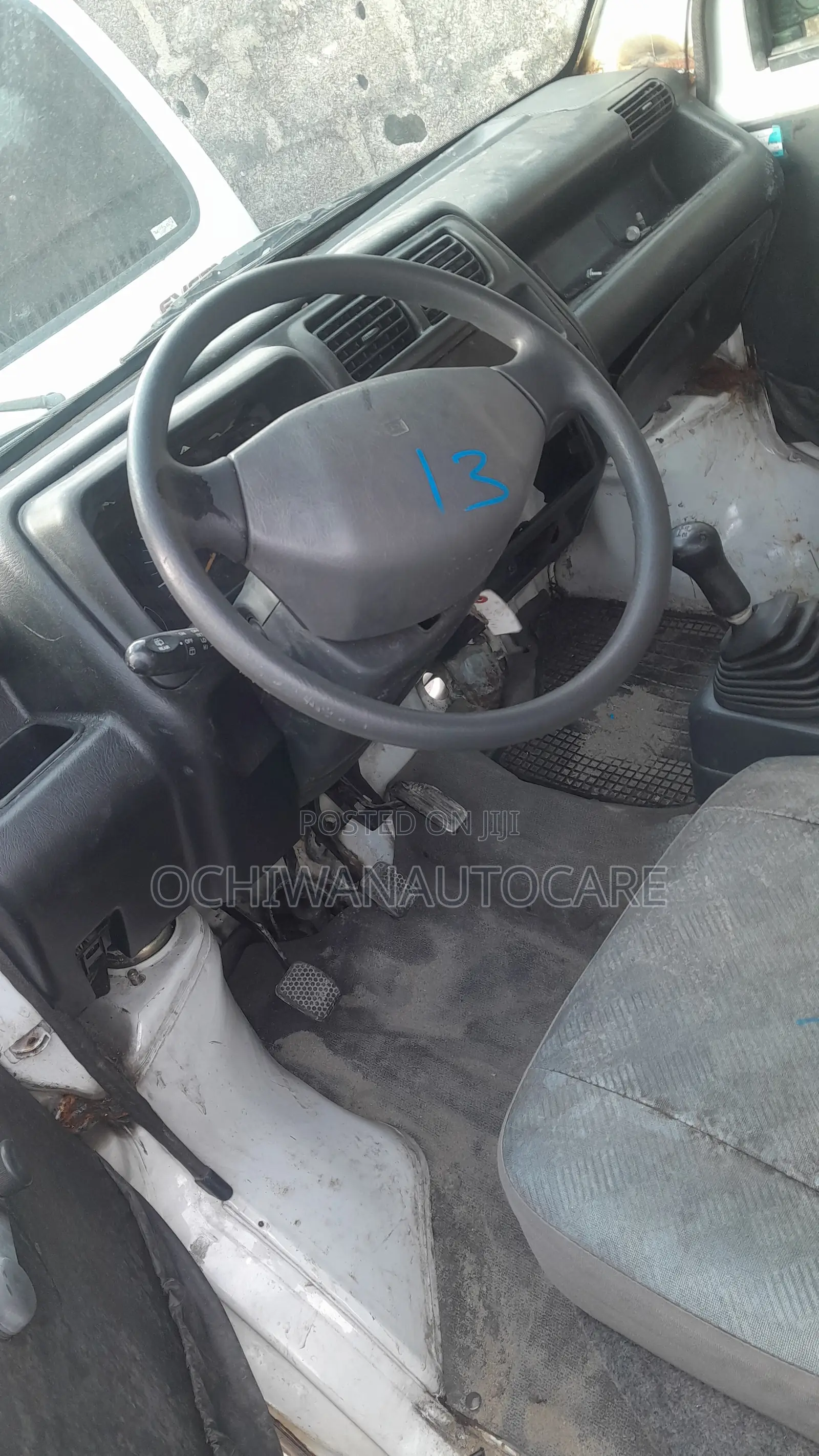 Suzuki Every 2000 White