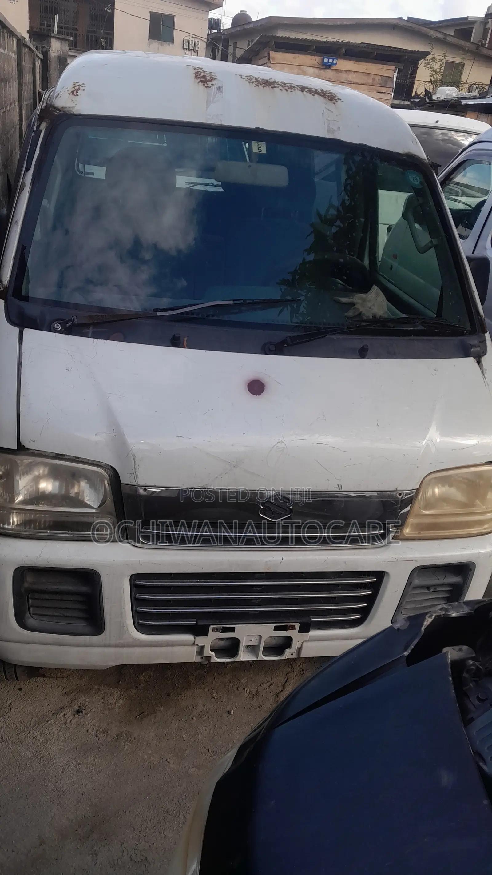 Suzuki Every 2000 White