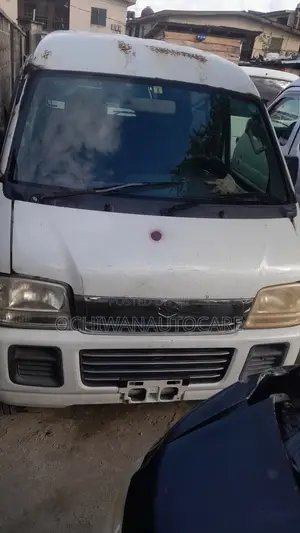 Suzuki Every 2000 White