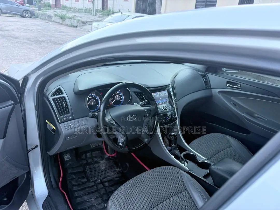 Hyundai Sonata 2012 Silver