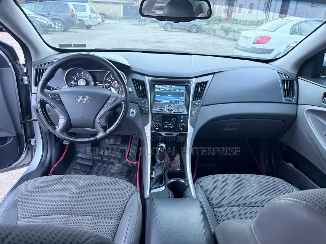 Hyundai Sonata 2012 Silver
