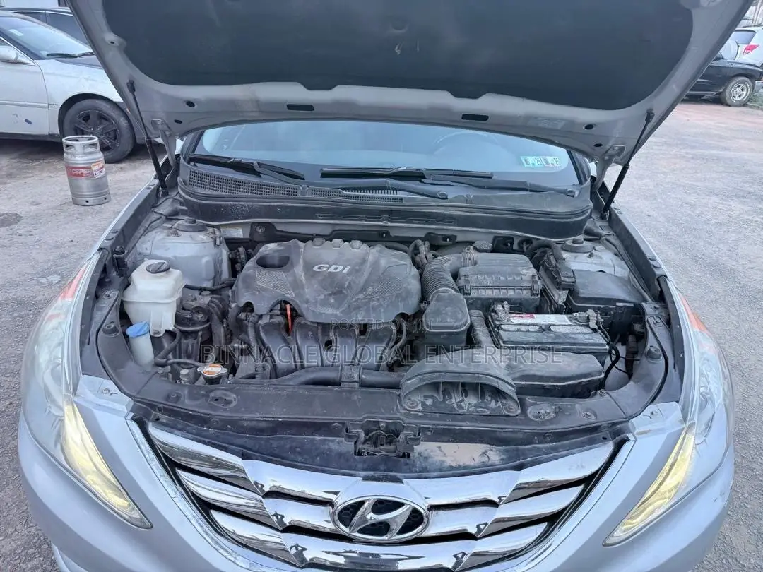 Hyundai Sonata 2012 Silver