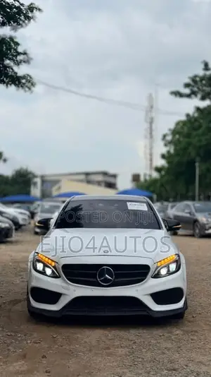 Mercedes-Benz C400 4Matic AWD Sedan (3.0L V6 7A) 2015 White