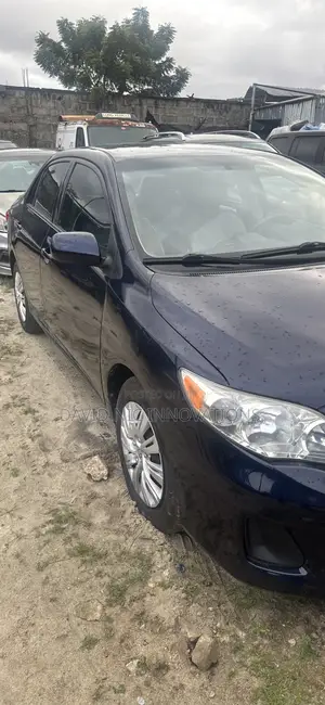 Toyota Corolla 2012 Blue