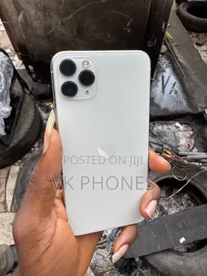 Apple iPhone 11 Pro Max 64 GB White