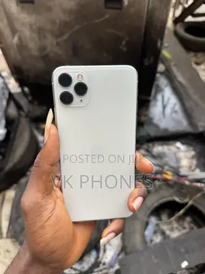 Apple iPhone 11 Pro Max 64 GB White