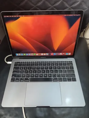 Laptop Apple MacBook Pro 2017 16GB Intel Core i5 SSD 1T
