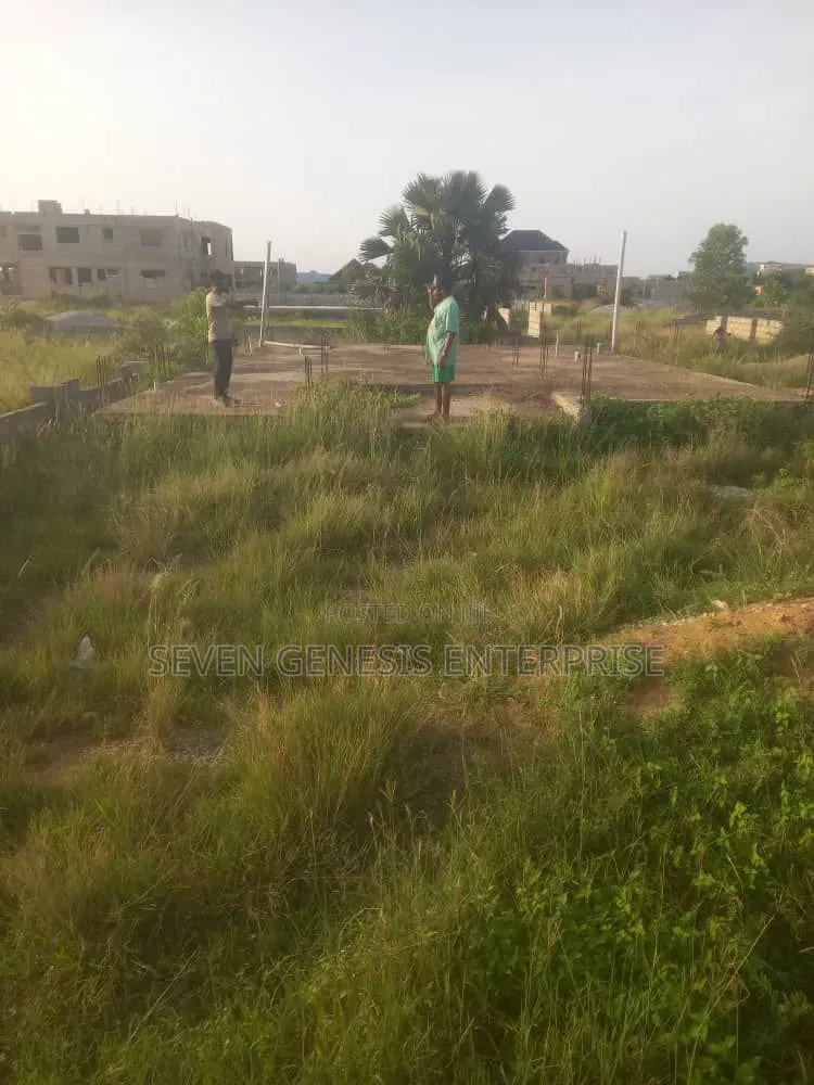 1 Plot of Land by the Waterfront (Beach) for Sale