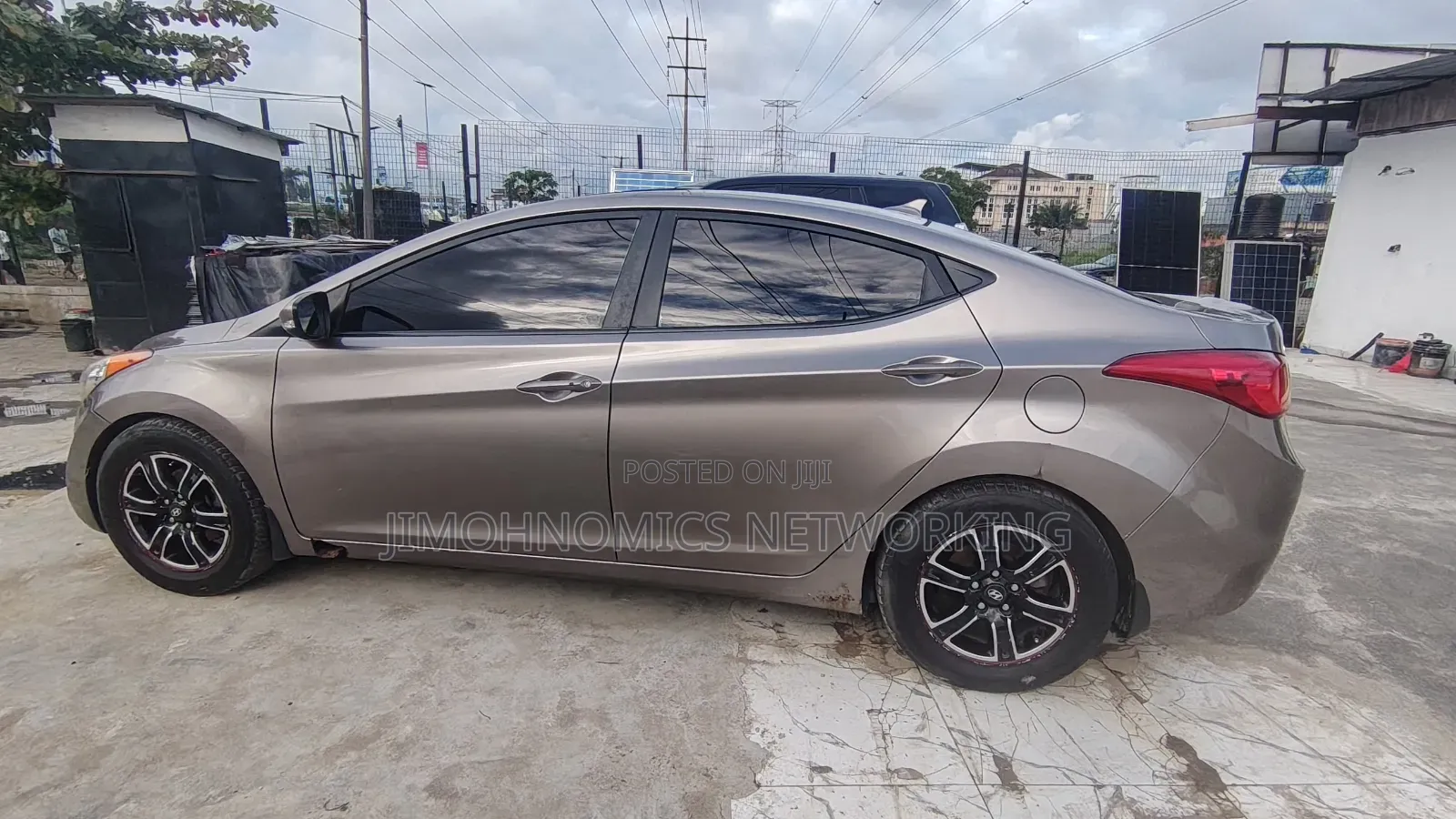 Hyundai Elantra 2012 Gray