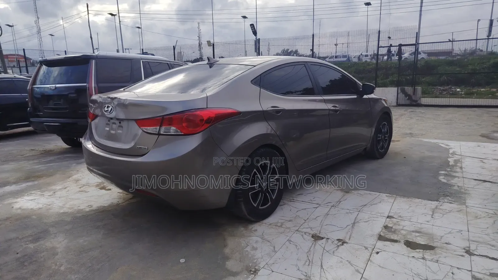 Hyundai Elantra 2012 Gray