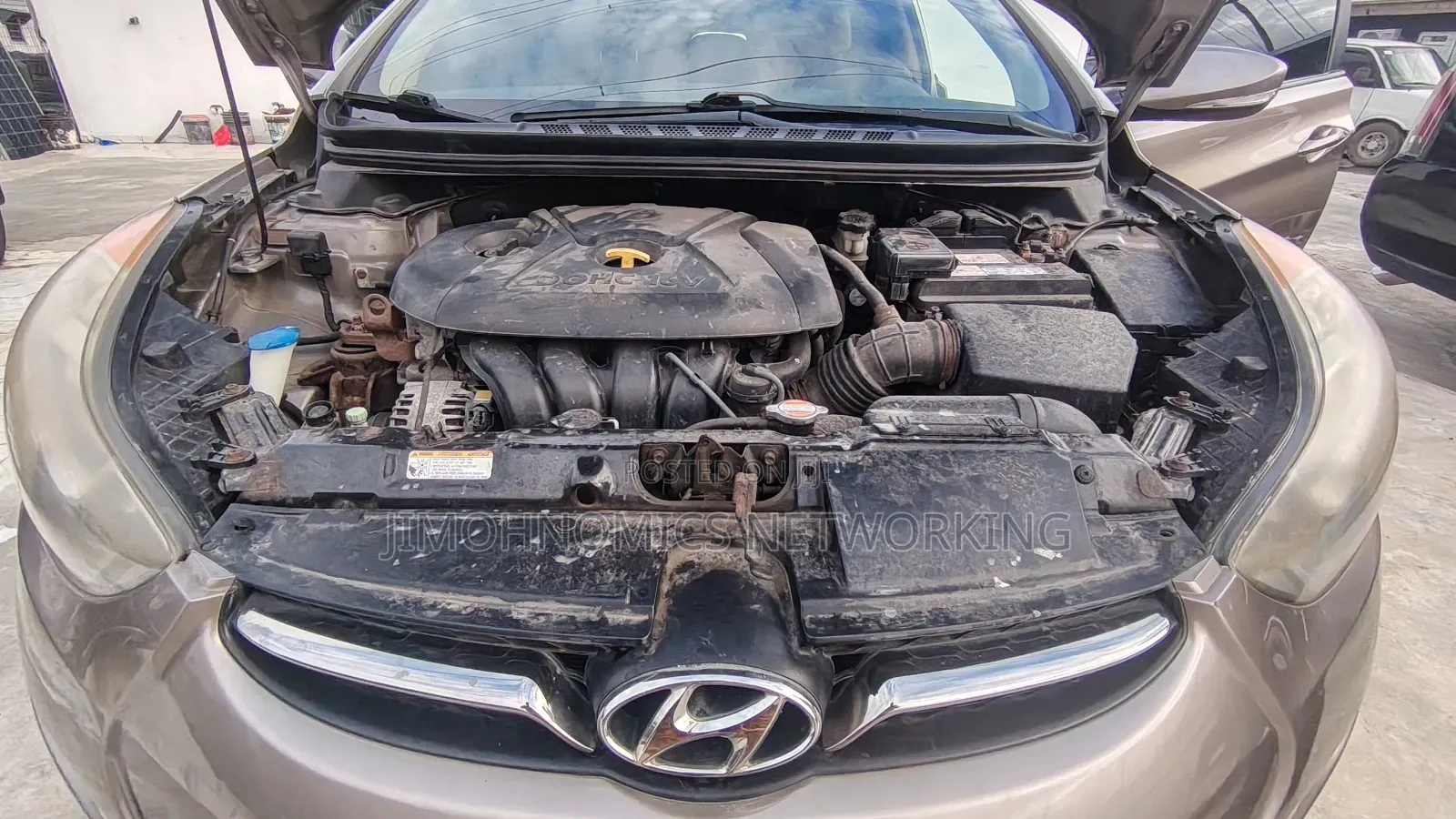 Hyundai Elantra 2012 Gray
