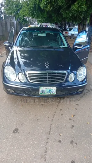 Mercedes-Benz E350 2005 Blue