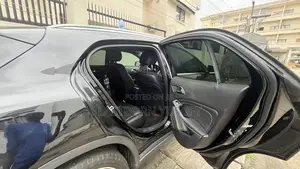 Mercedes-Benz GLA 250 2015 Black