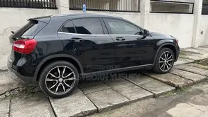Mercedes-Benz GLA 250 2015 Black