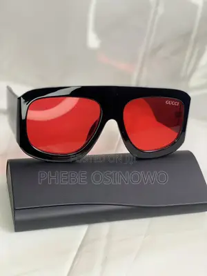 Stylish Flat-Top Oversized Sunglasses – Bold Red Lenses