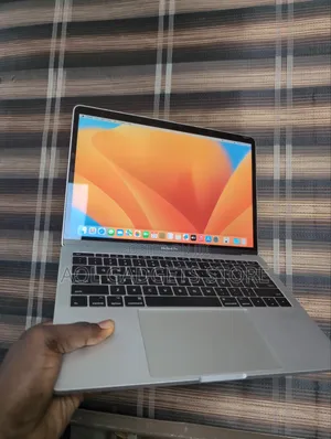 Laptop Apple MacBook Pro 2017 8GB Intel Core i5 SSD 128GB