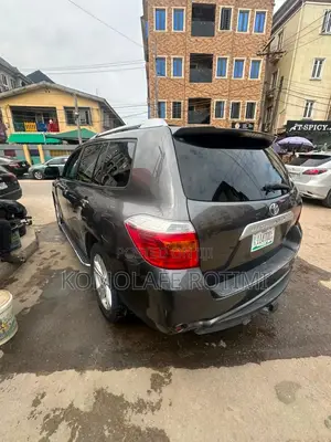 Toyota Highlander Limited 2010 Gray