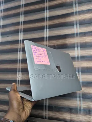Laptop Apple MacBook Pro 2017 8GB Intel Core i5 SSD 128GB