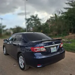 Toyota Corolla 2011 Blue
