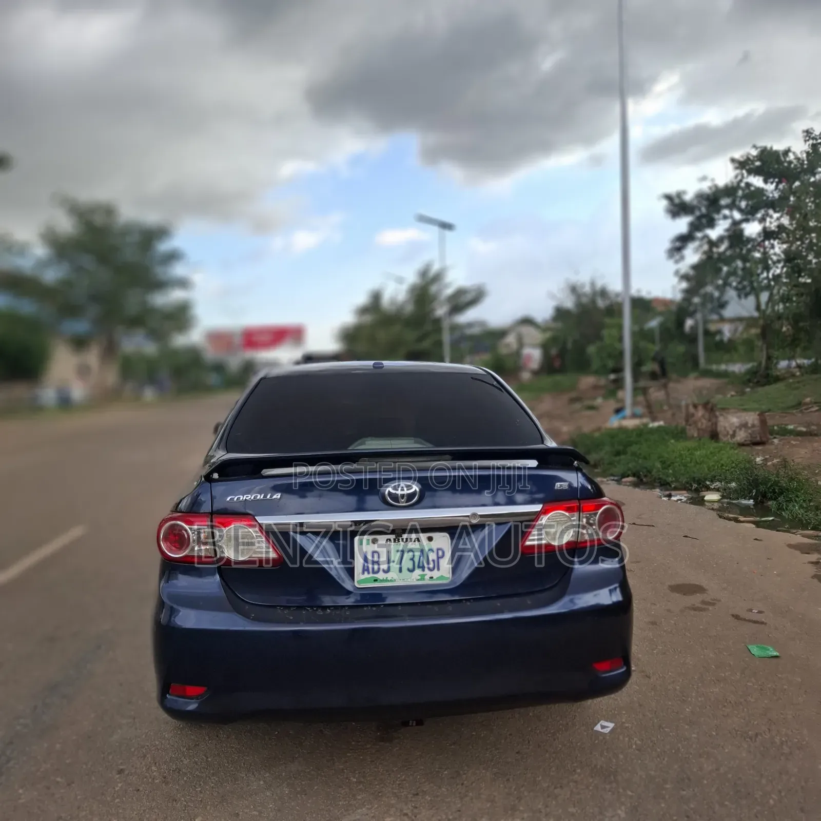 Toyota Corolla 2011 Blue
