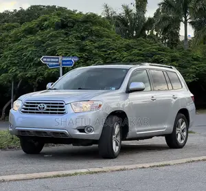 Toyota Highlander 2010 Silver