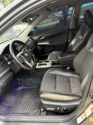 Toyota Camry SE 4dr Sedan (2.5L 4cyl 6A) 2012 Gray