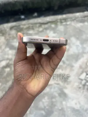 Apple iPhone 16 Pro 128 GB Gold