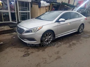 Hyundai Sonata Limited 2.0T 4dr Sedan (2.0L 4cyl Turbo 6A) 2015 Silver