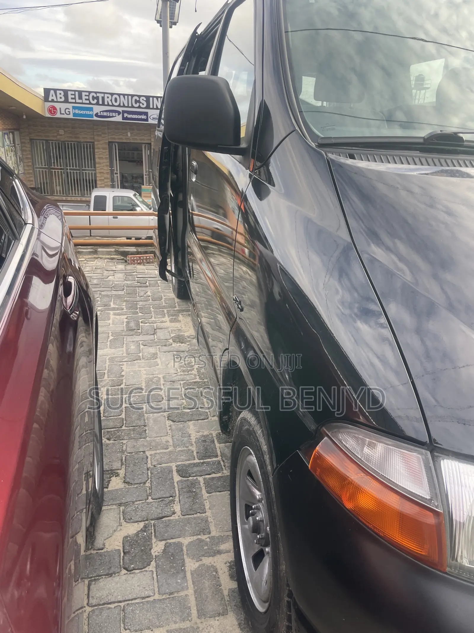 Toyota HiAce 2024 Black