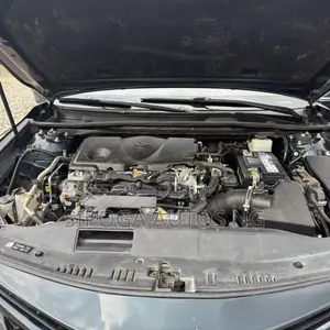 Toyota Camry SE FWD (2.5L 4cyl 8AM) 2018 Black