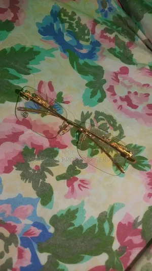 Original Cartier Eye Class With Pouch