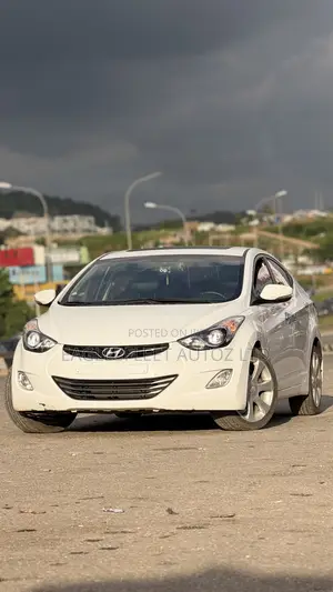 Hyundai Avante 2011 White