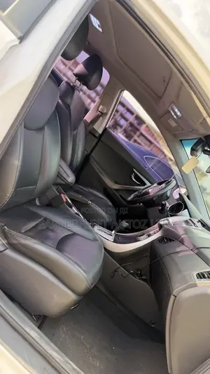 Hyundai Avante 2011 White