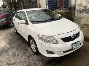 Toyota Corolla XLE 4dr Sedan (1.8L 4cyl 4A) 2009 White