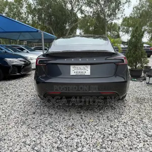 New Tesla Model 3 AWD 2025 Gray