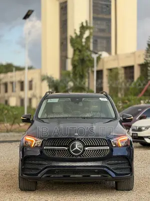Mercedes-Benz GLE-Class 2022 Blue