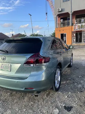 Toyota Venza V6 AWD 2011 Green