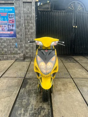 Kymco 2015 Yellow