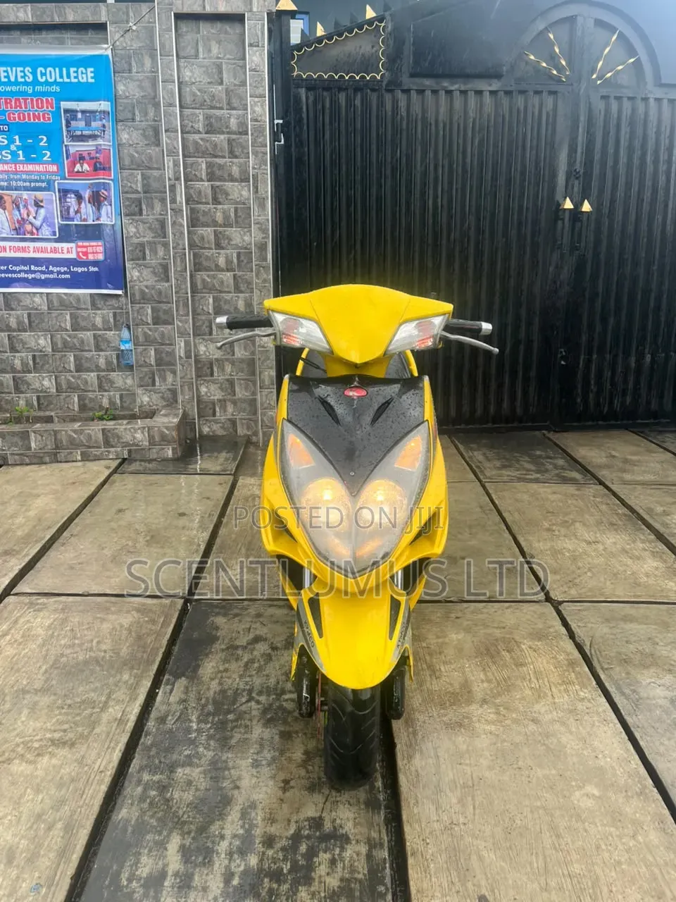 Kymco 2015 Yellow