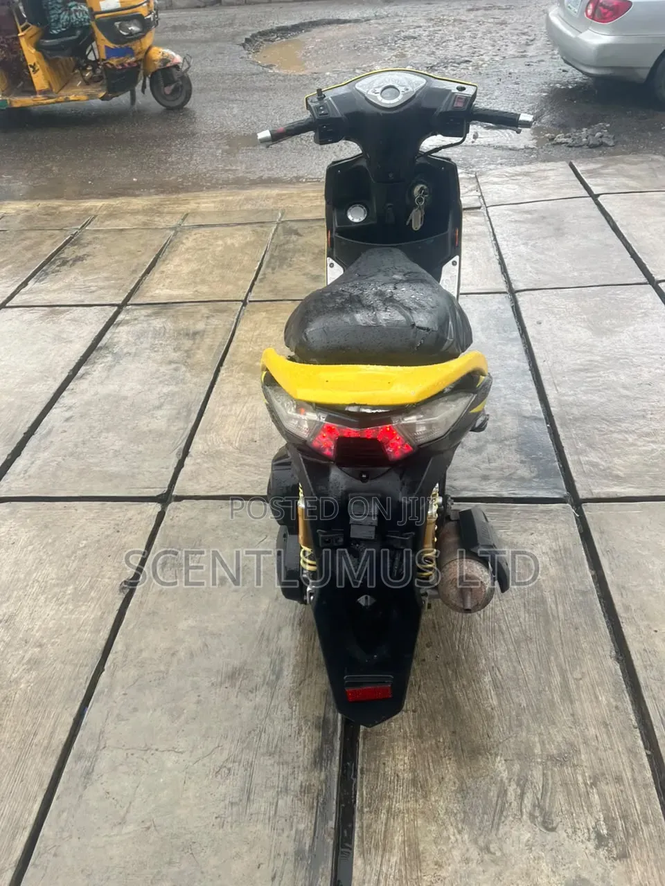 Kymco 2015 Yellow