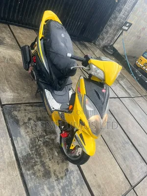 Kymco 2015 Yellow