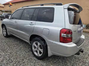 Toyota Highlander 2026 Silver